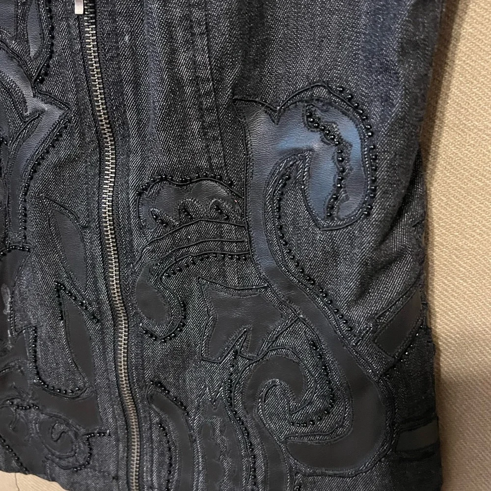 1 Chicos Black Moto Biker Chic Assymetrical Zip Vest NWOT - Picture 4 of 11